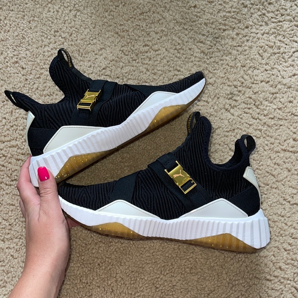 PUMA Defy Varsity Mid